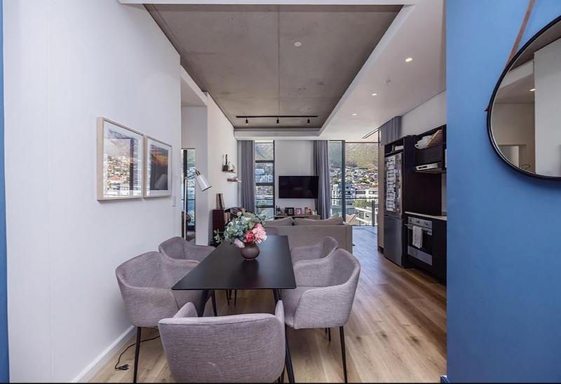 2 Bedroom Property for Sale in Sea Point Western Cape